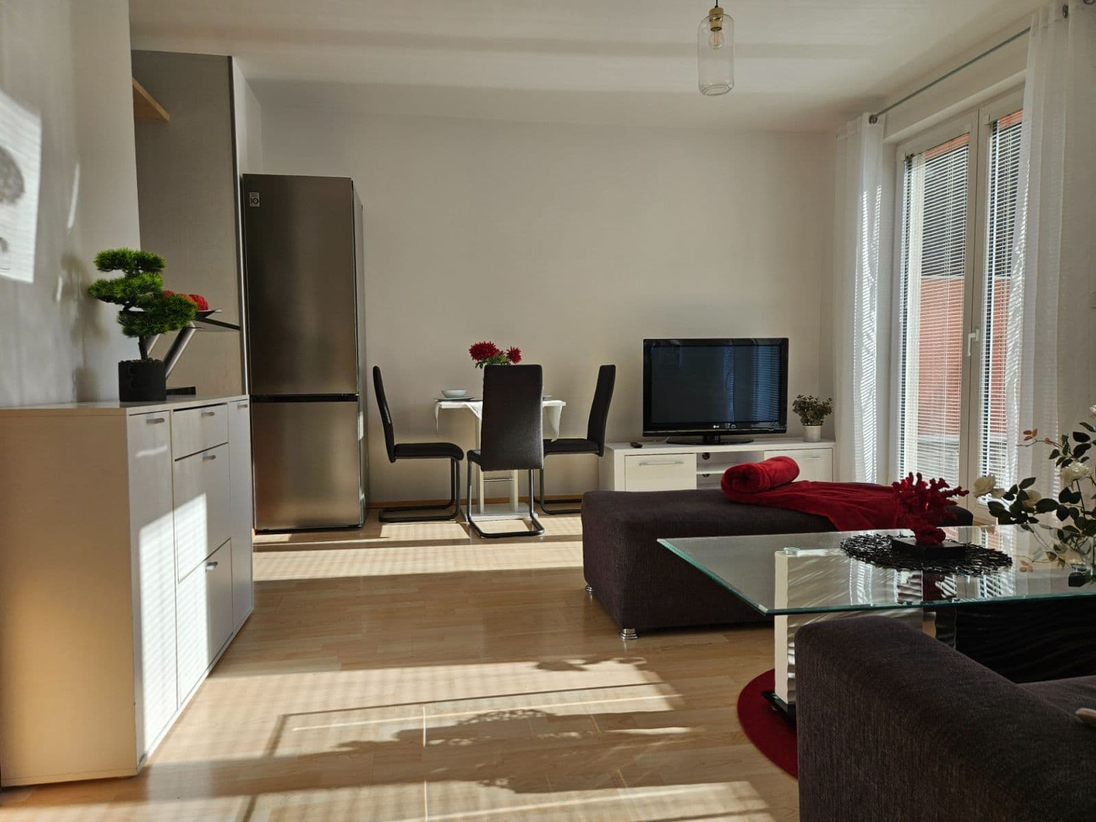 Pronájem bytu 2+kk 84 m², Mikanova, Praha, Praha Pronájem bytu 2+kk 84 m², Mikanova, Praha, Praha