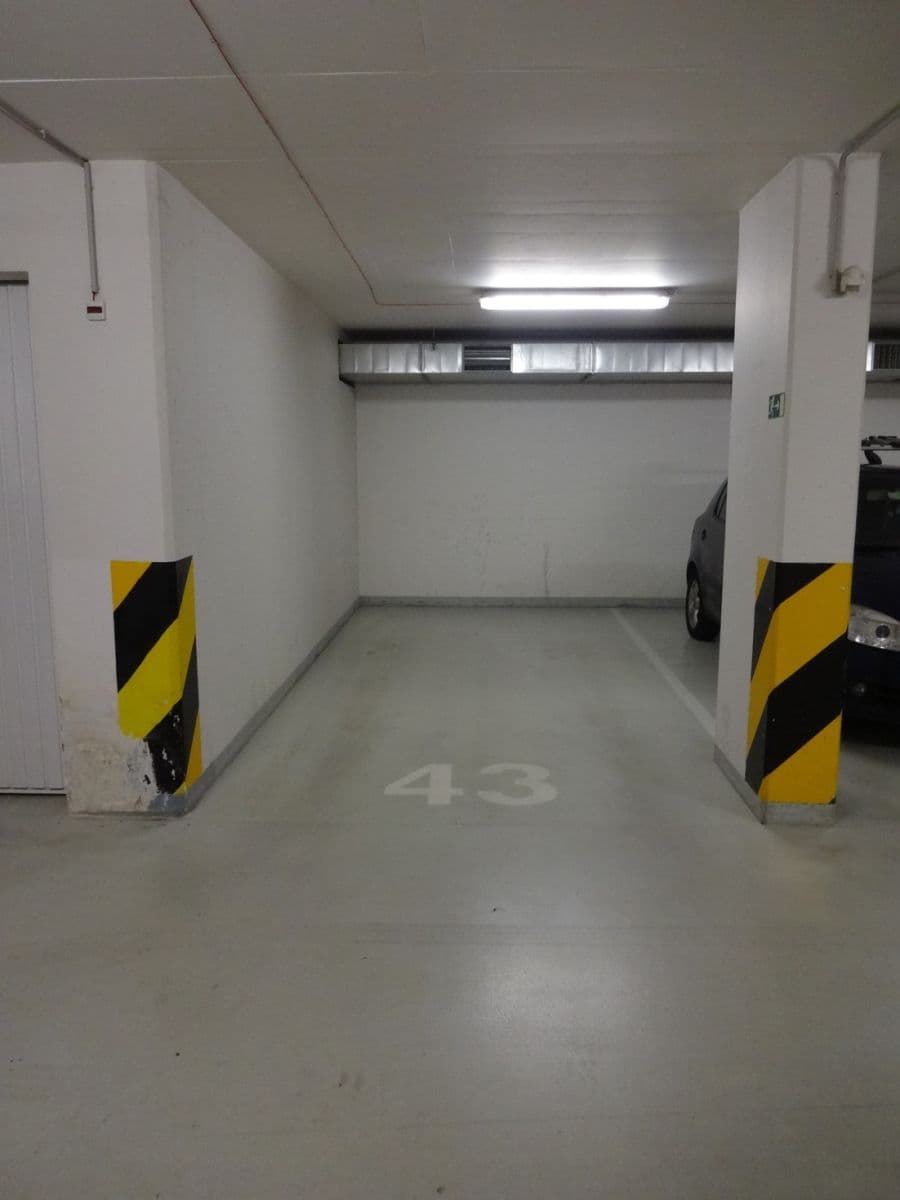 Pronájem bytu 2+kk 84 m², Mikanova, Praha, Praha Pronájem bytu 2+kk 84 m², Mikanova, Praha, Praha