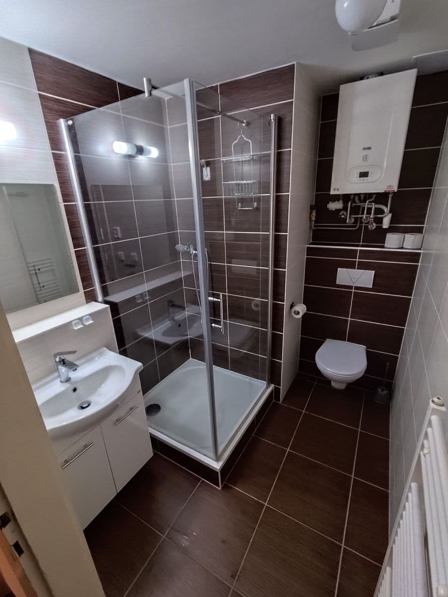 Pronájem bytu 2+kk 43 m², Renneská třída, Brno, Jihomoravský kraj Pronájem bytu 2+kk 43 m², Renneská třída, Brno, Jihomoravský kraj