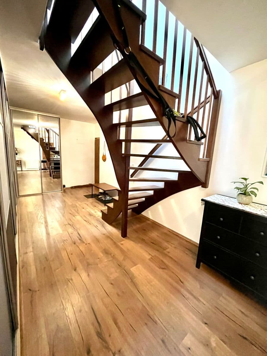 Prodej bytu 3+1 136 m², Andrštova, Praha, Praha Prodej bytu 3+1 136 m², Andrštova, Praha, Praha