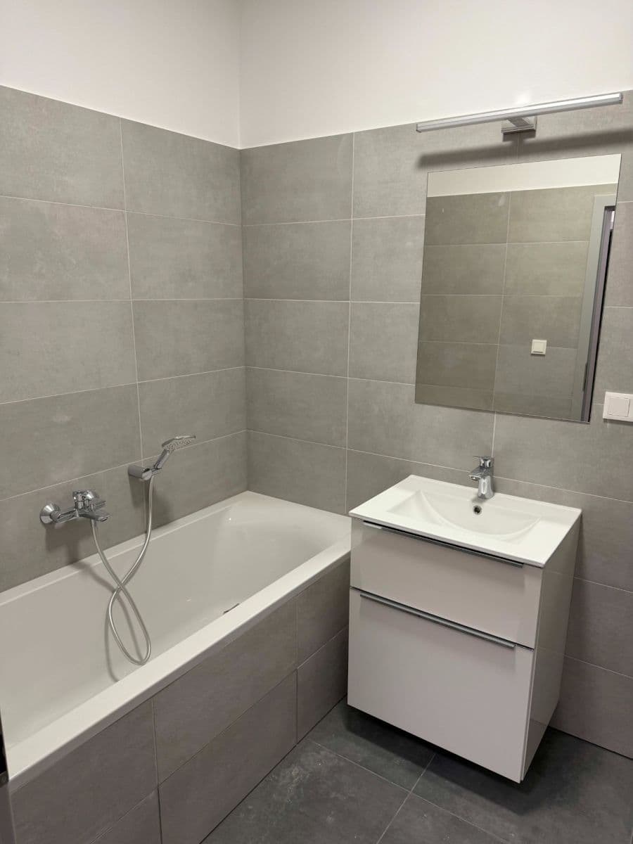 Pronájem bytu 4+kk 104 m², Na Skále, Čáslav, Středočeský kraj Pronájem bytu 4+kk 104 m², Na Skále, Čáslav, Středočeský kraj