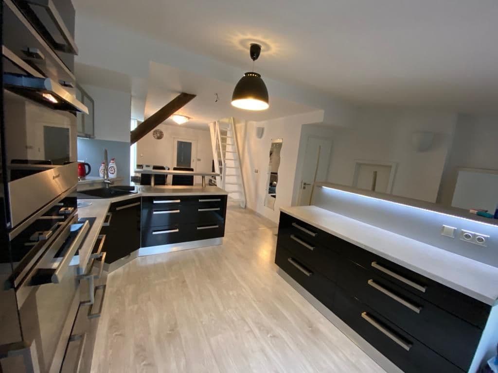 Prodej bytu 2+1 110 m², Osadní, Praha, Praha Prodej bytu 2+1 110 m², Osadní, Praha, Praha