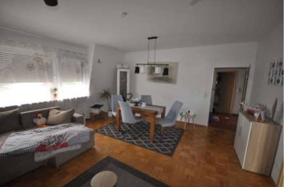 Prodej bytu 3+1 90 m², Schöneck, Hessen Prodej bytu 3+1 90 m², Schöneck, Hessen