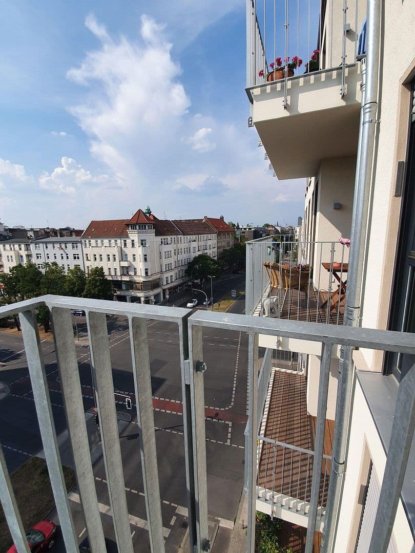 Pronájem bytu 2+1 55 m², Uhlandstraße 103a, Berlin, Berlín Pronájem bytu 2+1 55 m², Uhlandstraße 103a, Berlin, Berlín
