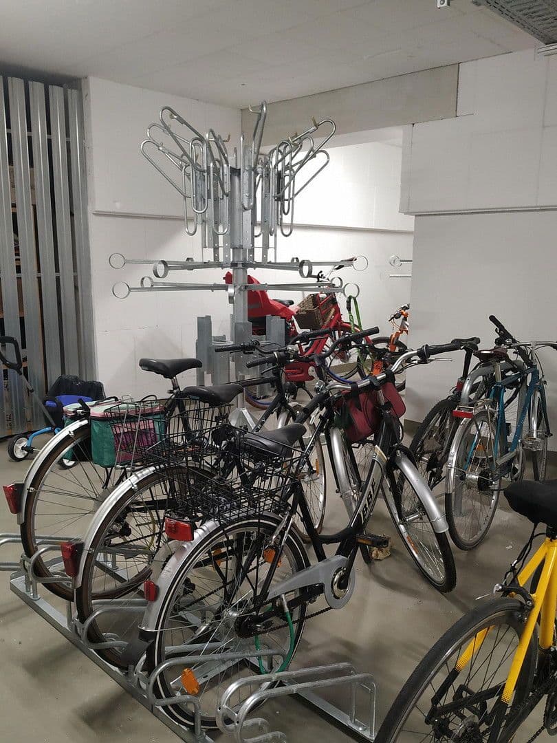 Pronájem bytu 2+1 55 m², Uhlandstraße 103a, Berlin, Berlín Pronájem bytu 2+1 55 m², Uhlandstraße 103a, Berlin, Berlín