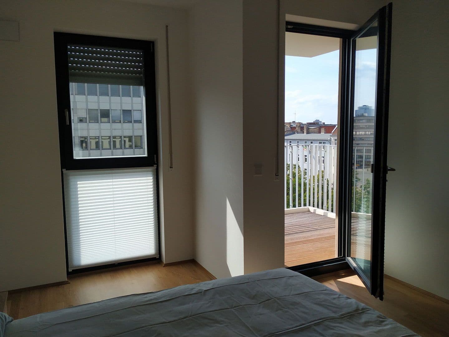 Pronájem bytu 2+1 55 m², Uhlandstraße 103a, Berlin, Berlín Pronájem bytu 2+1 55 m², Uhlandstraße 103a, Berlin, Berlín