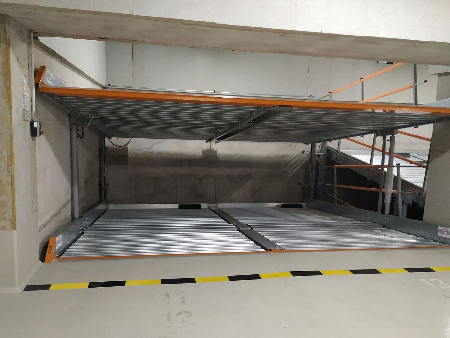 Pronájem bytu 2+1 55 m², Uhlandstraße 103a, Berlin, Berlín Pronájem bytu 2+1 55 m², Uhlandstraße 103a, Berlin, Berlín