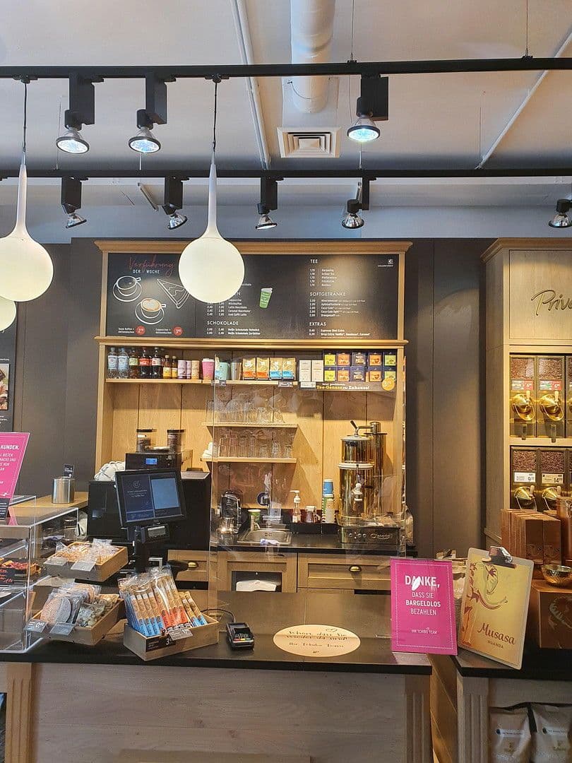 Pronájem bytu 2+1 55 m², Uhlandstraße 103a, Berlin, Berlín Pronájem bytu 2+1 55 m², Uhlandstraße 103a, Berlin, Berlín