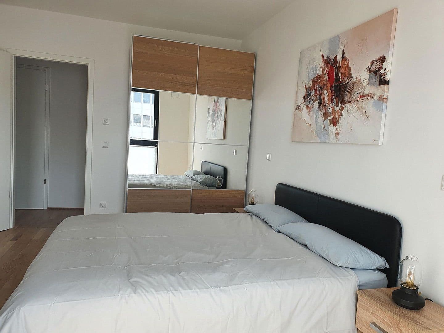 Pronájem bytu 2+1 55 m², Uhlandstraße 103a, Berlin, Berlín Pronájem bytu 2+1 55 m², Uhlandstraße 103a, Berlin, Berlín