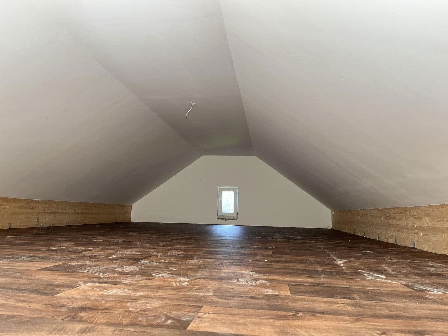 Pronájem bytu 3+1 90 m², Köln, Severní Porýní-Vestfálsko Pronájem bytu 3+1 90 m², Köln, Severní Porýní-Vestfálsko