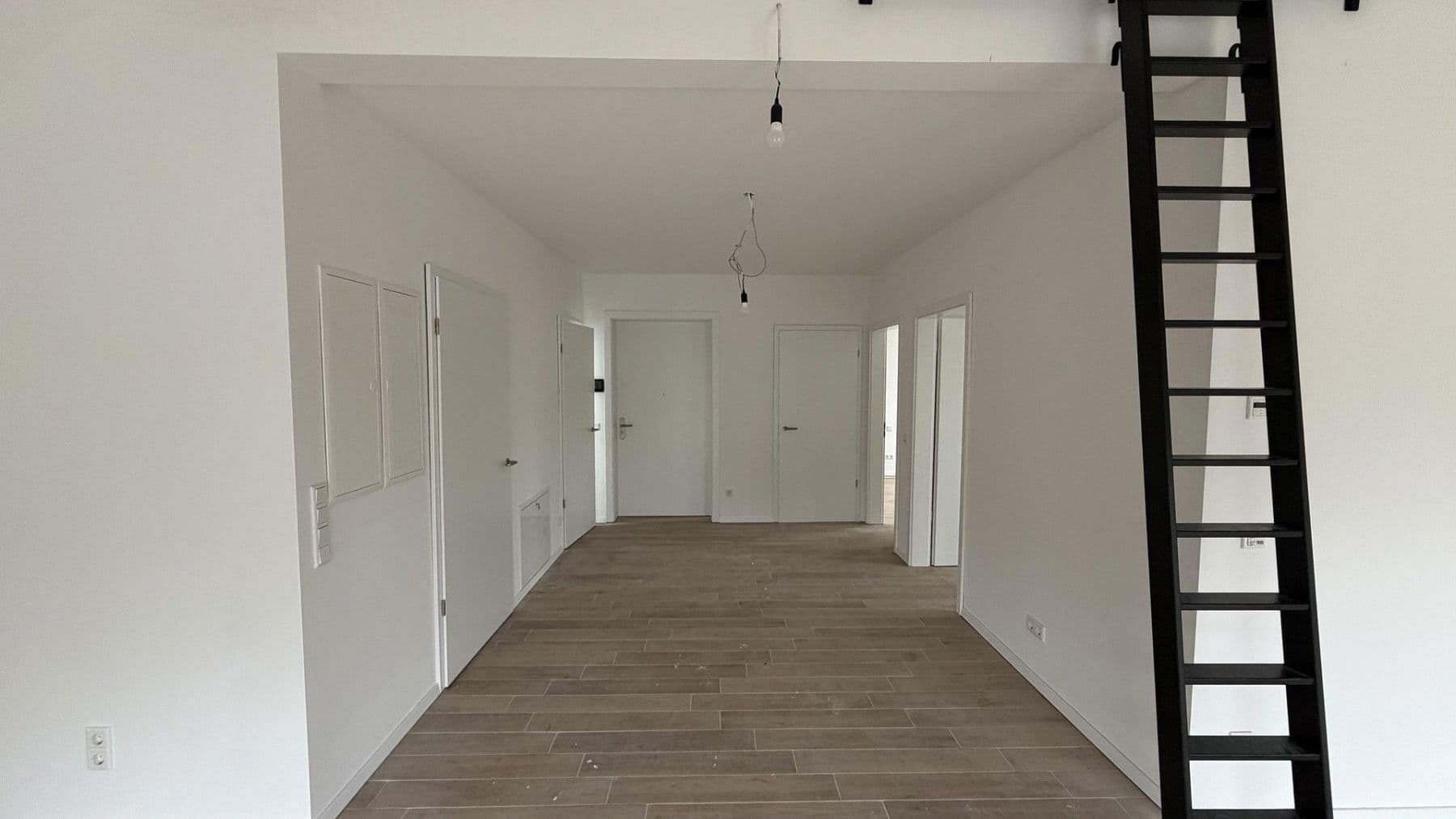 Pronájem bytu 3+1 90 m², Köln, Severní Porýní-Vestfálsko Pronájem bytu 3+1 90 m², Köln, Severní Porýní-Vestfálsko