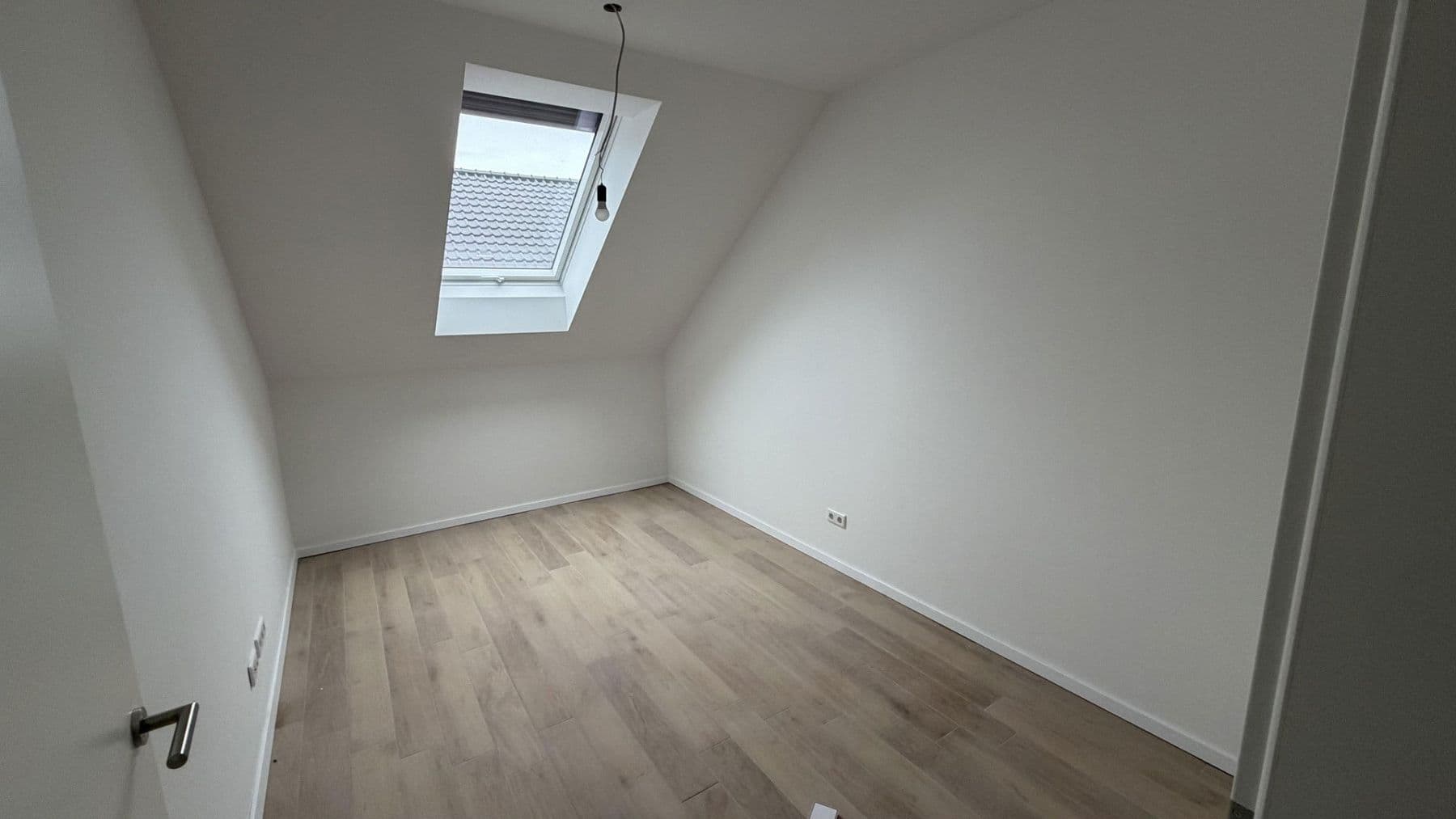 Pronájem bytu 3+1 90 m², Köln, Severní Porýní-Vestfálsko Pronájem bytu 3+1 90 m², Köln, Severní Porýní-Vestfálsko