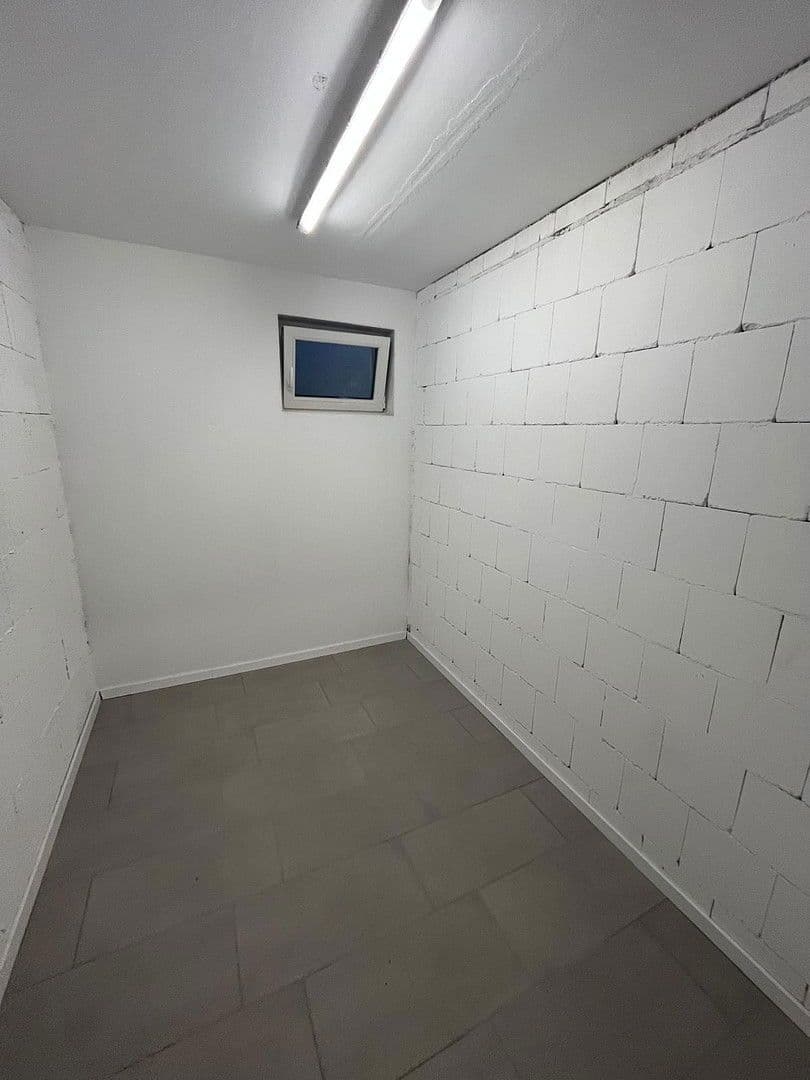 Pronájem bytu 3+1 90 m², Köln, Severní Porýní-Vestfálsko Pronájem bytu 3+1 90 m², Köln, Severní Porýní-Vestfálsko