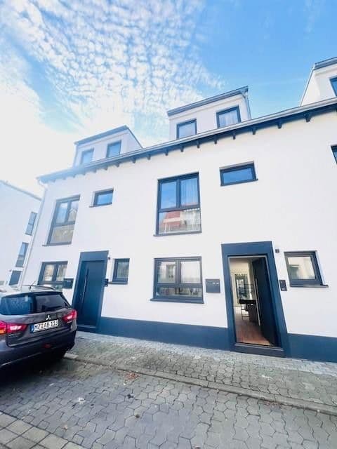 Prodej domu 110 m², pozemek 57 m², Neideckerstraße 4, Mainz, Porýní-Falc Prodej domu 110 m², pozemek 57 m², Neideckerstraße 4, Mainz, Porýní-Falc