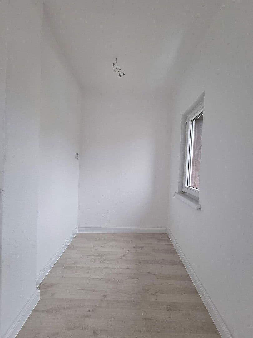 Pronájem bytu 2+1 65 m², Adolf-Reichwein-Str. 11, Werneuchen, Braniborsko Pronájem bytu 2+1 65 m², Adolf-Reichwein-Str. 11, Werneuchen, Braniborsko