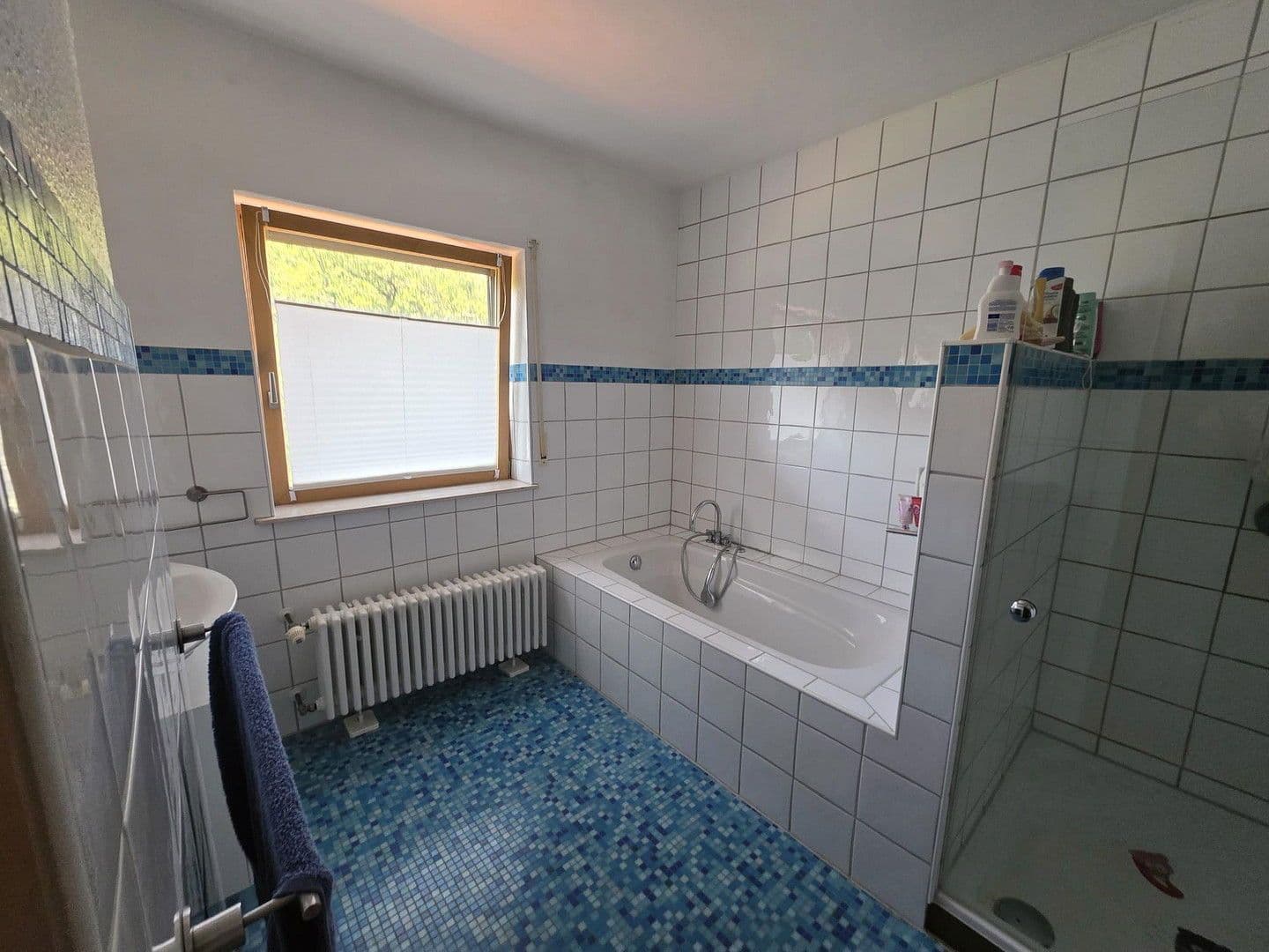 Prodej domu 173 m², pozemek 7.000 m², Rockenhausen, Porýní-Falc Prodej domu 173 m², pozemek 7.000 m², Rockenhausen, Porýní-Falc