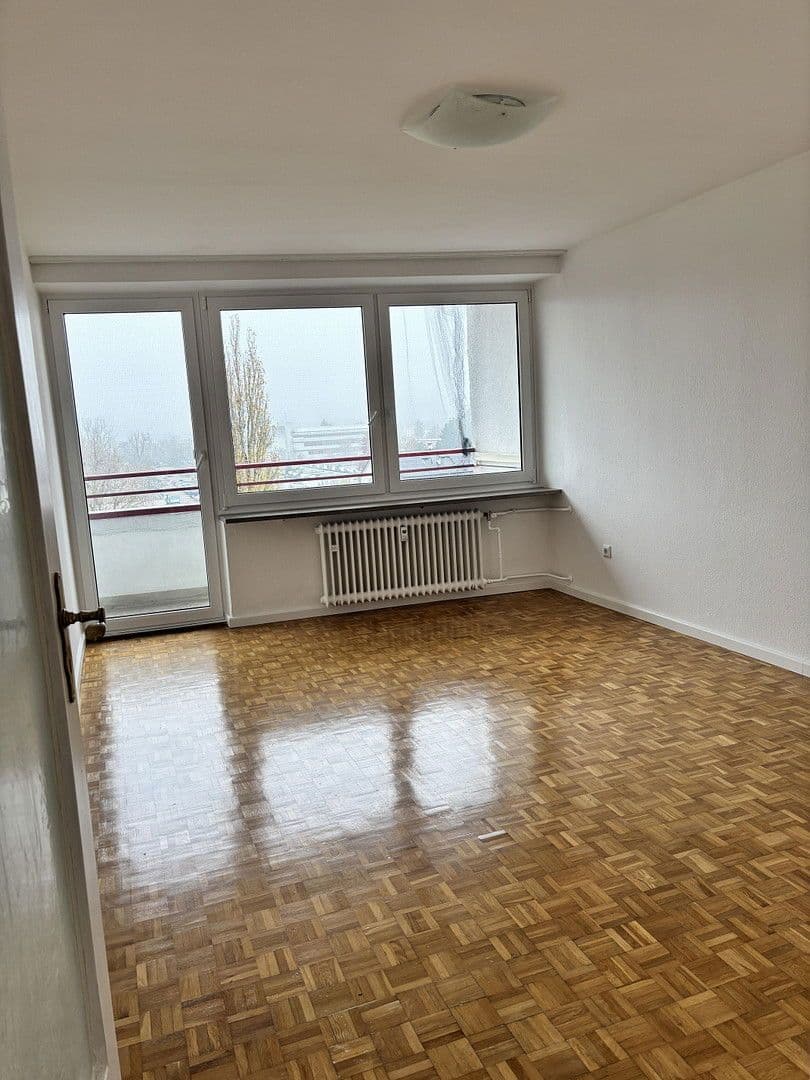 Prodej bytu 2+1 54 m², Engadiner Straße 52, München, Bavorsko Prodej bytu 2+1 54 m², Engadiner Straße 52, München, Bavorsko