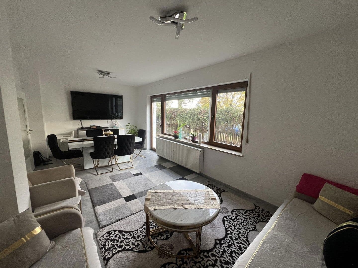 Prodej domu 187 m², pozemek 1.075 m², Augsburg, Bavorsko Prodej domu 187 m², pozemek 1.075 m², Augsburg, Bavorsko