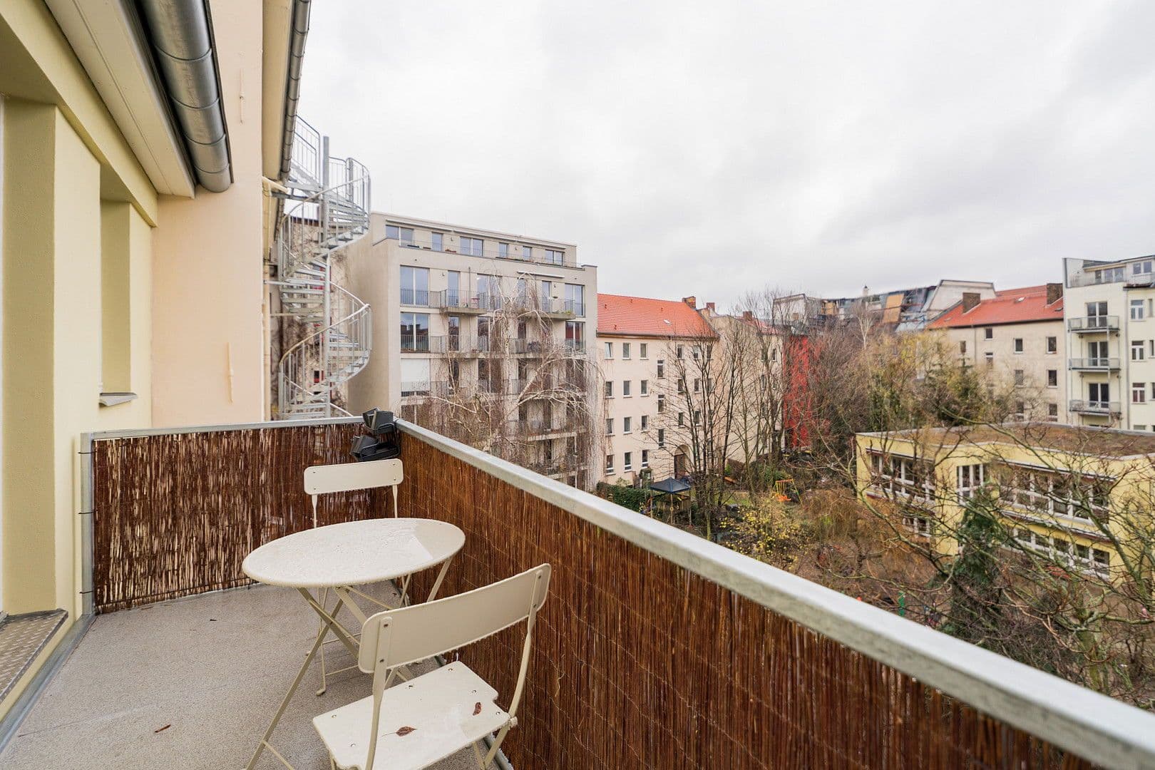 Prodej bytu 2+kk 86 m², Colbe Str. 23, Berlin Friedrichshain, Berlín Prodej bytu 2+kk 86 m², Colbe Str. 23, Berlin Friedrichshain, Berlín