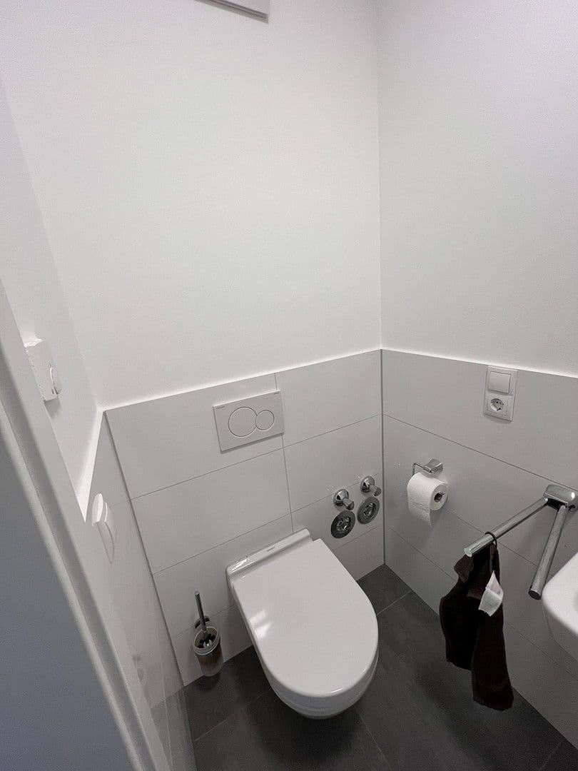 Pronájem bytu 3+kk 119 m², Zukunftsweg 28, Wachtberg, Severní Porýní-Vestfálsko Pronájem bytu 3+kk 119 m², Zukunftsweg 28, Wachtberg, Severní Porýní-Vestfálsko