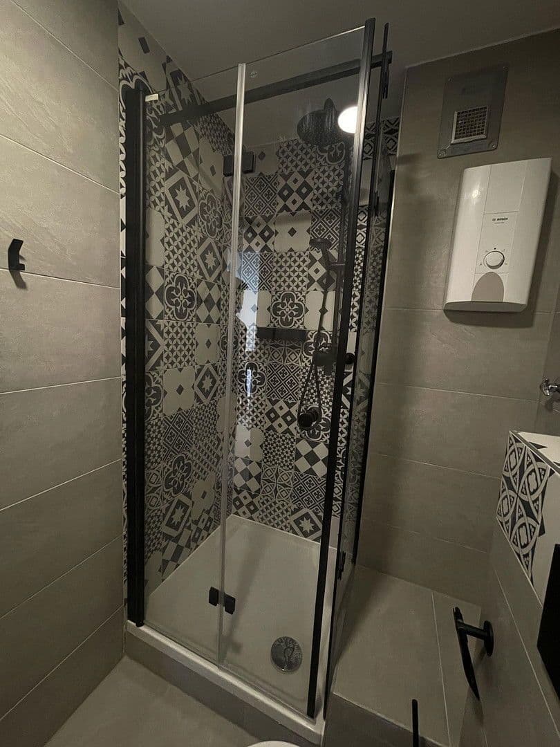 Pronájem bytu 1+1 25 m², Neckarrauerstrasse 217, Mannheim, Bádensko-Württembersko Pronájem bytu 1+1 25 m², Neckarrauerstrasse 217, Mannheim, Bádensko-Württembersko