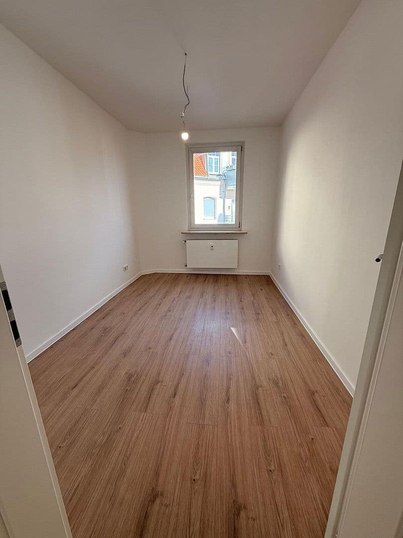 Pronájem bytu 3+1 66 m², Gugelstraße 121, Nürnberg, Bavorsko Pronájem bytu 3+1 66 m², Gugelstraße 121, Nürnberg, Bavorsko
