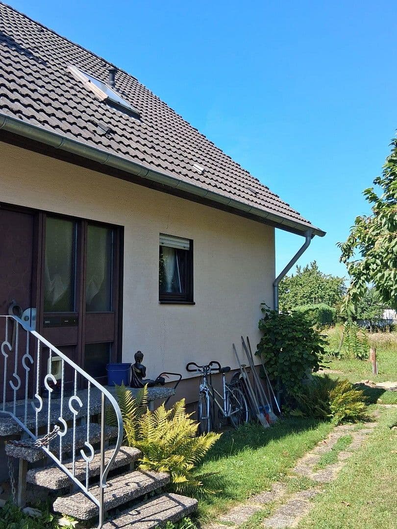 Prodej domu 159 m², pozemek 724 m², Ehrenkirchen, Bádensko-Württembersko Prodej domu 159 m², pozemek 724 m², Ehrenkirchen, Bádensko-Württembersko