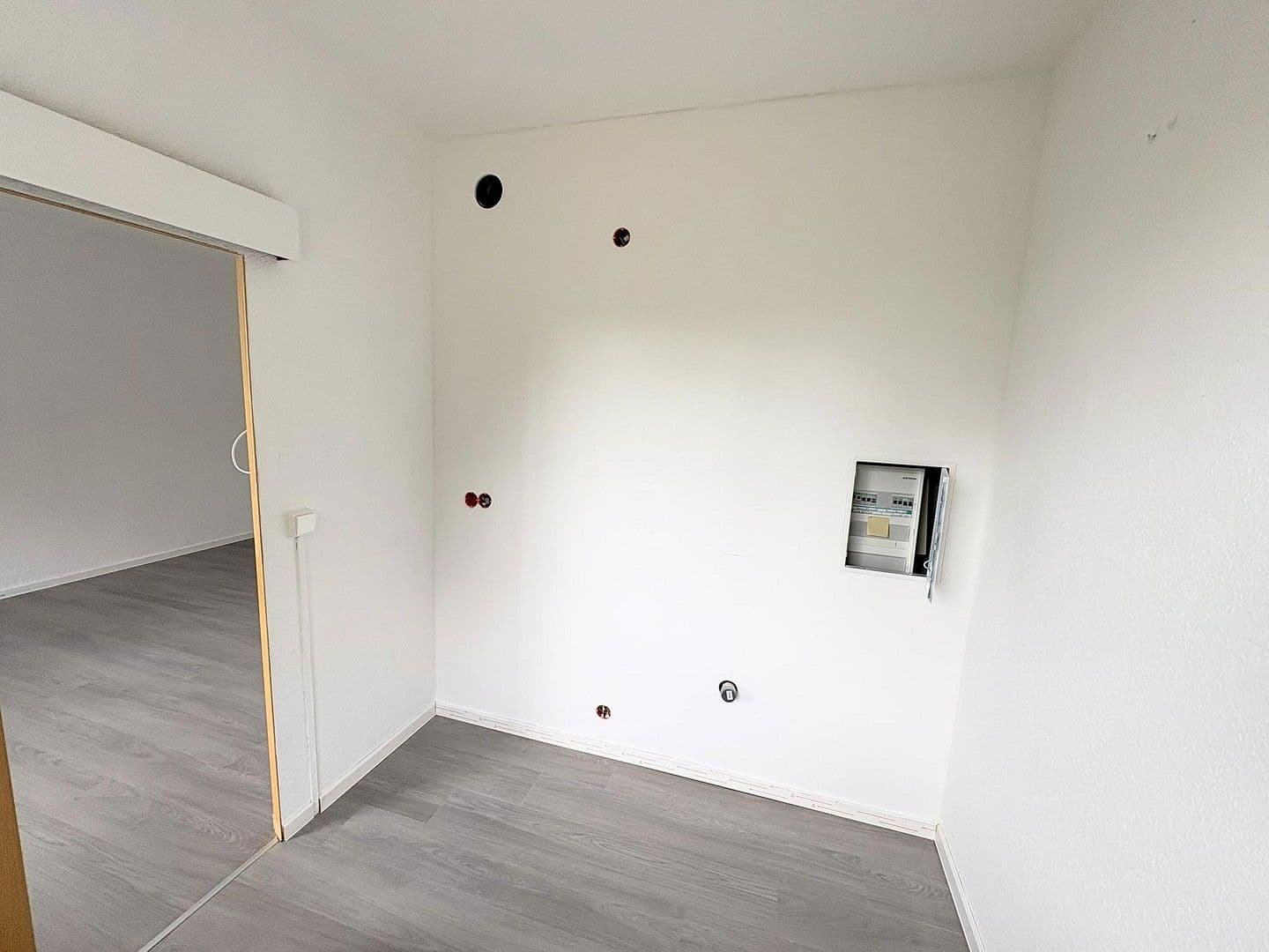 Pronájem bytu 2+1 50 m², Nordring 99b, Zhořelec, Sasko Pronájem bytu 2+1 50 m², Nordring 99b, Zhořelec, Sasko
