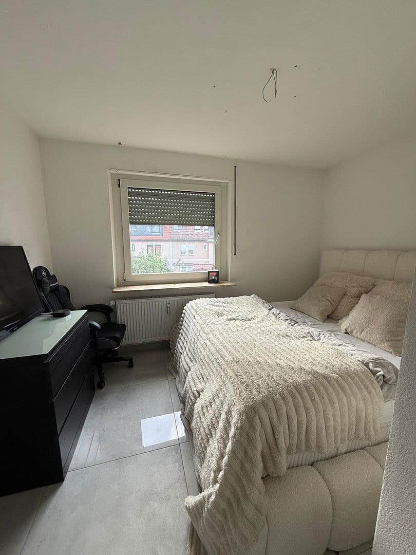 Pronájem bytu 4+1 80 m², Heilbronn, Bádensko-Württembersko Pronájem bytu 4+1 80 m², Heilbronn, Bádensko-Württembersko