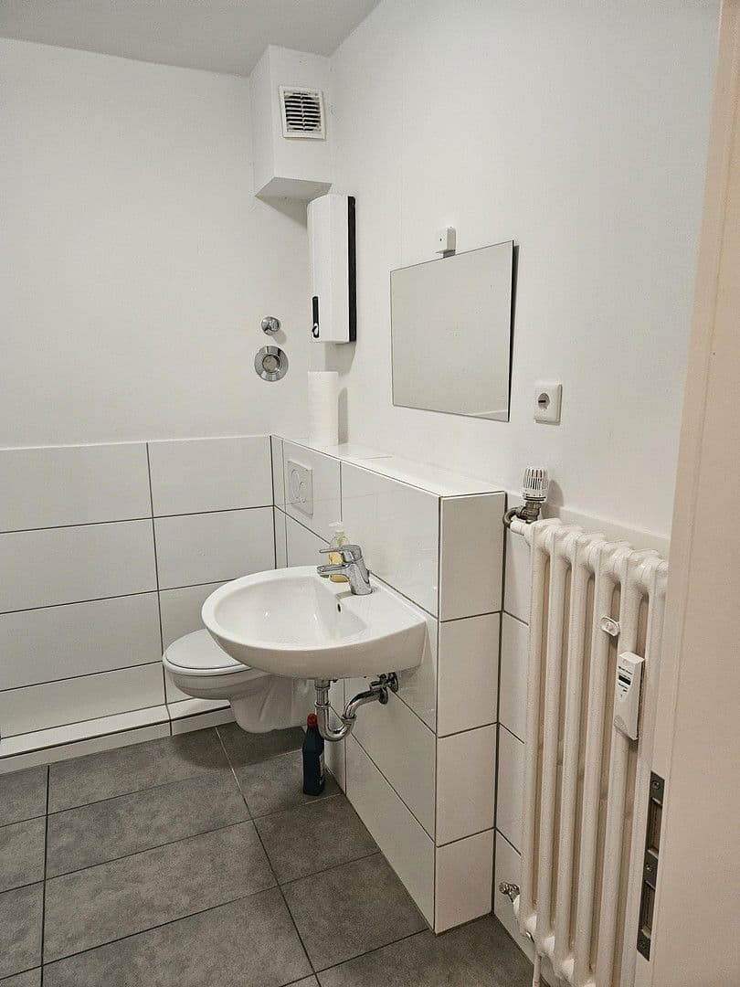 Pronájem bytu 1+1 51 m², Hauptstraße 154, Heiligenhaus, Severní Porýní-Vestfálsko Pronájem bytu 1+1 51 m², Hauptstraße 154, Heiligenhaus, Severní Porýní-Vestfálsko