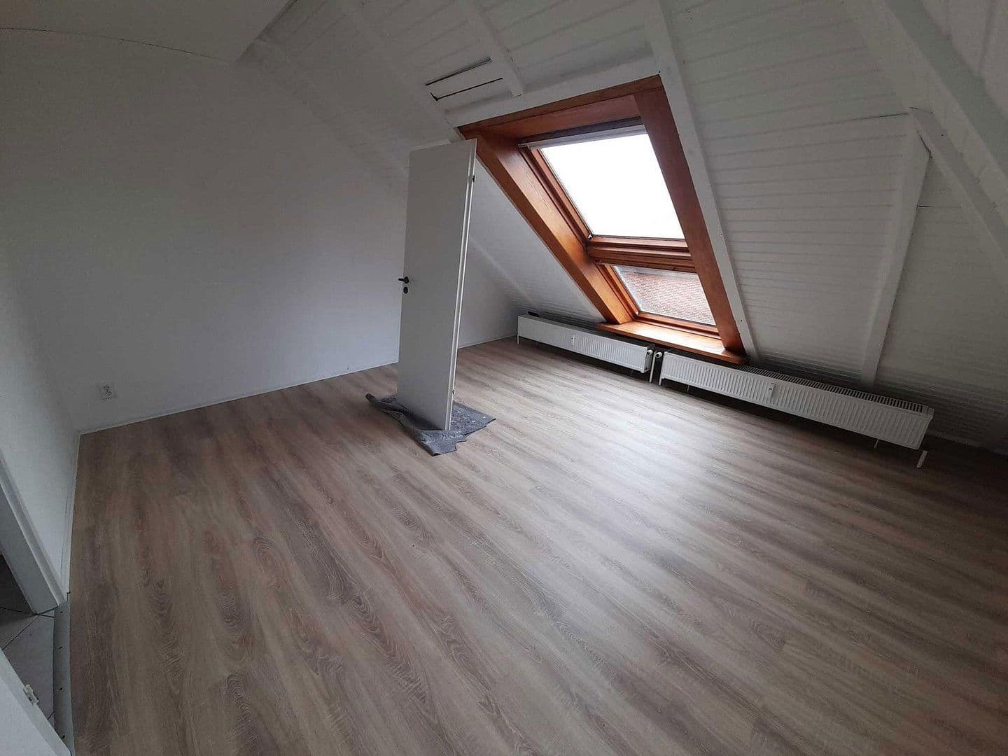 Prodej domu 380 m², pozemek 891 m², Roschdohler Weg 104, Neumünster, Šlesvicko-Holštýnsko Prodej domu 380 m², pozemek 891 m², Roschdohler Weg 104, Neumünster, Šlesvicko-Holštýnsko