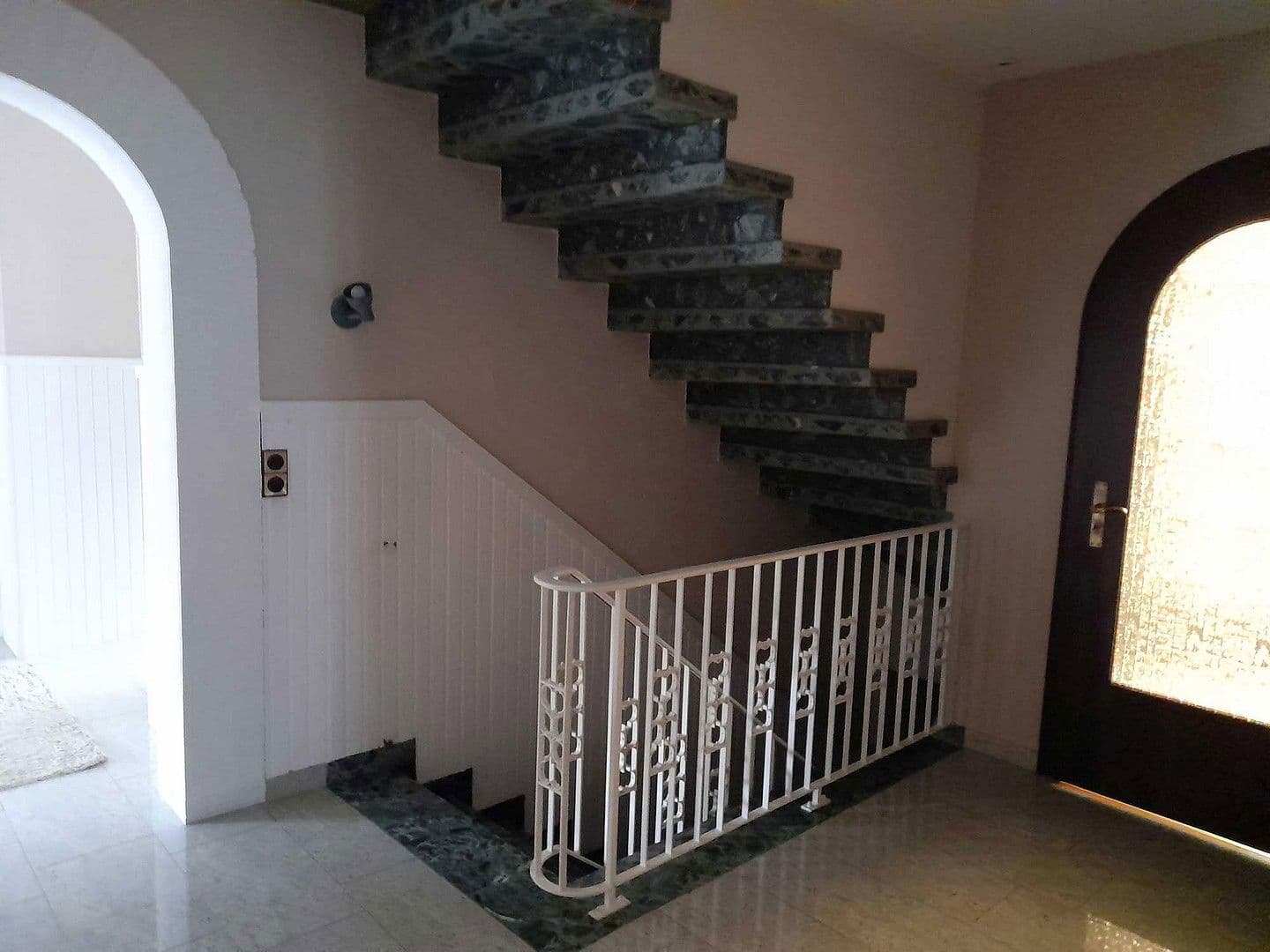 Prodej domu 380 m², pozemek 891 m², Roschdohler Weg 104, Neumünster, Šlesvicko-Holštýnsko Prodej domu 380 m², pozemek 891 m², Roschdohler Weg 104, Neumünster, Šlesvicko-Holštýnsko