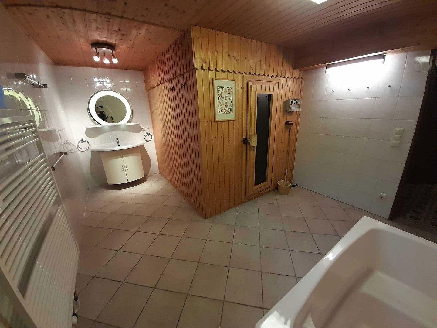 Prodej domu 380 m², pozemek 891 m², Roschdohler Weg 104, Neumünster, Šlesvicko-Holštýnsko Prodej domu 380 m², pozemek 891 m², Roschdohler Weg 104, Neumünster, Šlesvicko-Holštýnsko