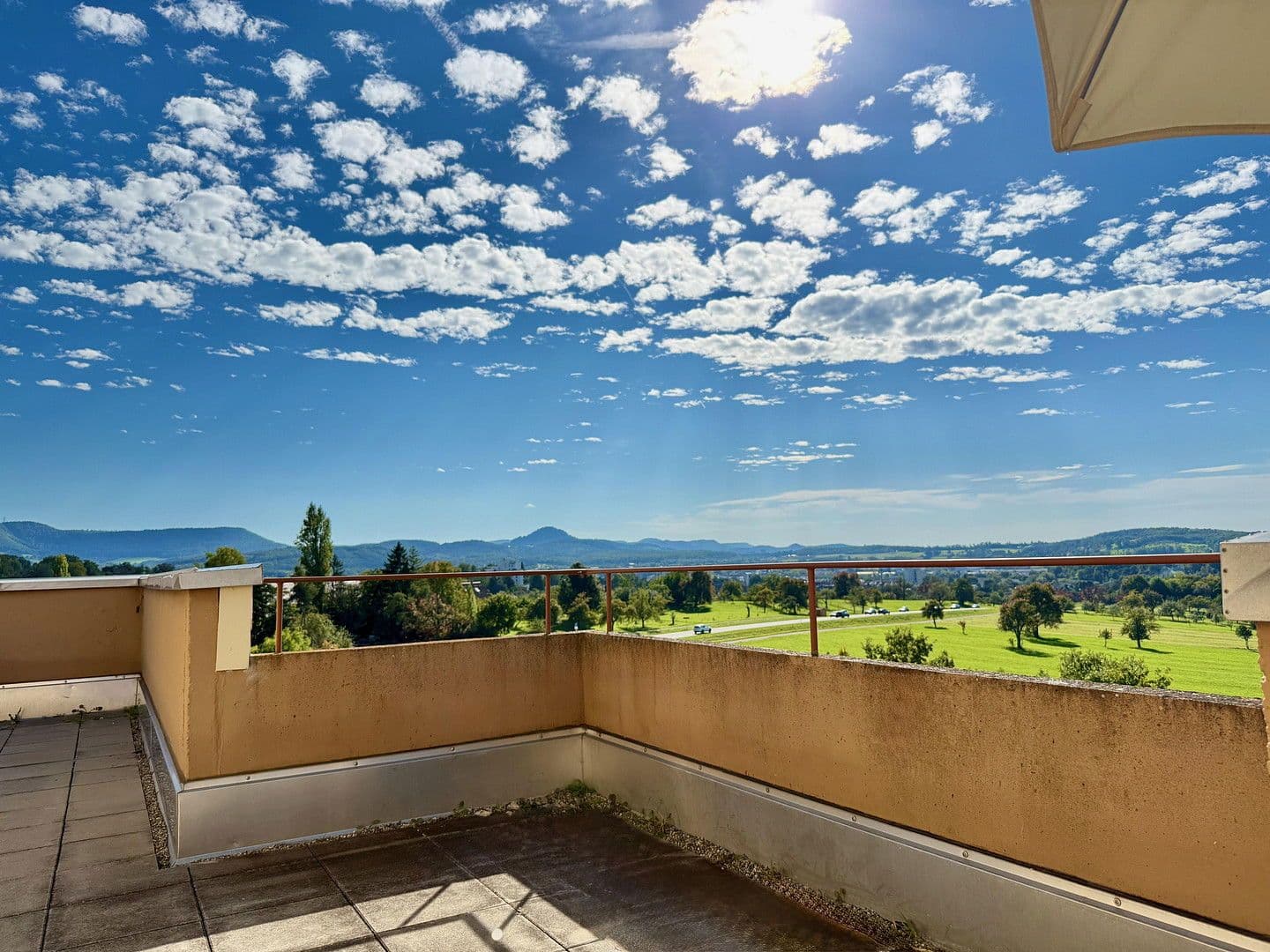 Pronájem bytu 1+kk 64 m², Metzingen, Bádensko-Württembersko Pronájem bytu 1+kk 64 m², Metzingen, Bádensko-Württembersko