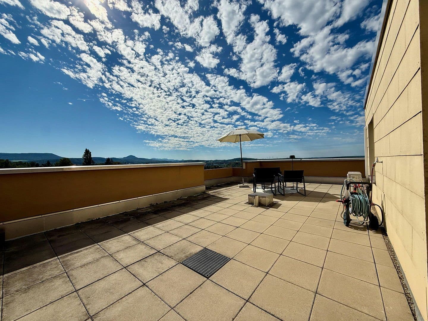 Pronájem bytu 1+kk 64 m², Metzingen, Bádensko-Württembersko Pronájem bytu 1+kk 64 m², Metzingen, Bádensko-Württembersko