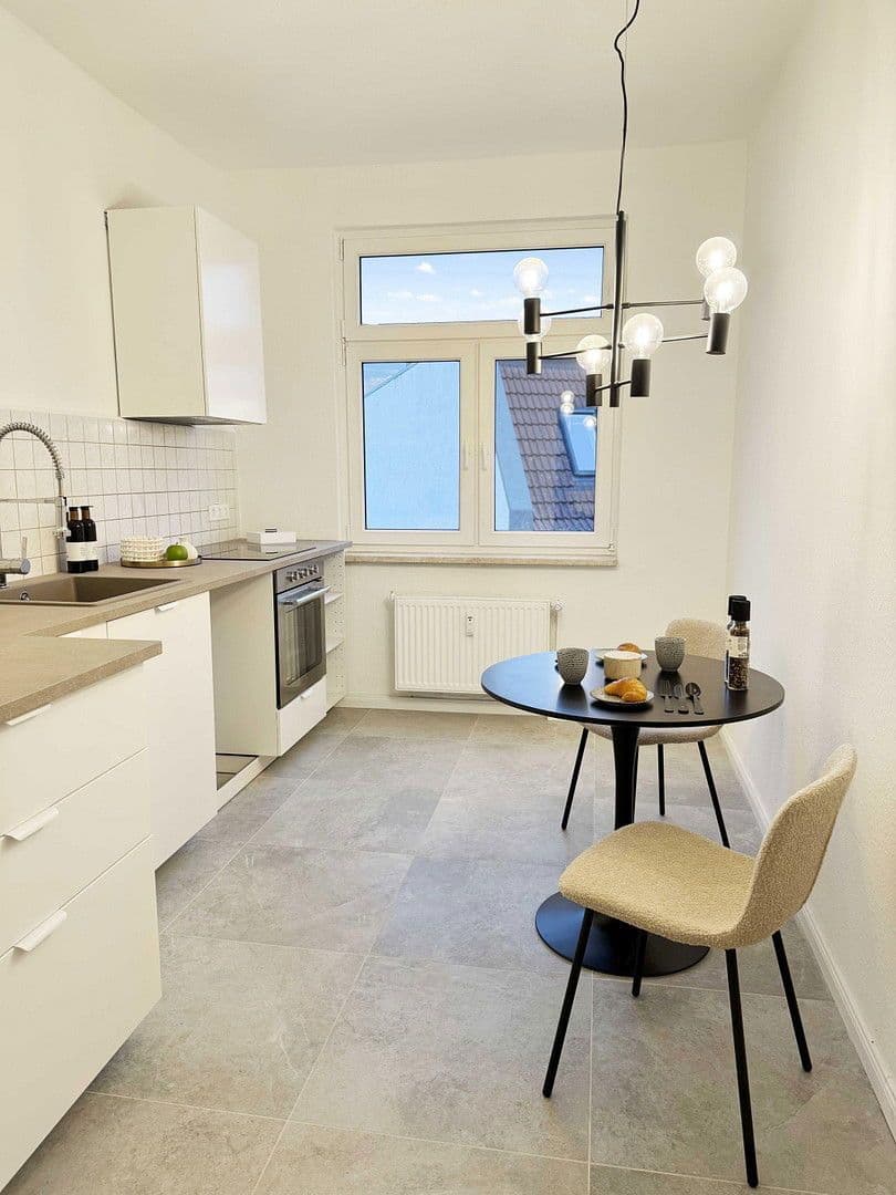 Pronájem bytu 3+1 75 m², Magdeburg, Sasko-Anhaltsko Pronájem bytu 3+1 75 m², Magdeburg, Sasko-Anhaltsko