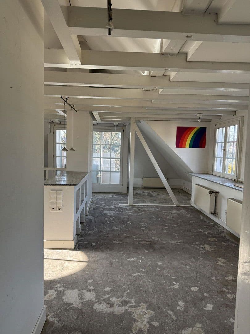 Pronájem bytu 2+1 49 m², Düsseldorf, Severní Porýní-Vestfálsko Pronájem bytu 2+1 49 m², Düsseldorf, Severní Porýní-Vestfálsko