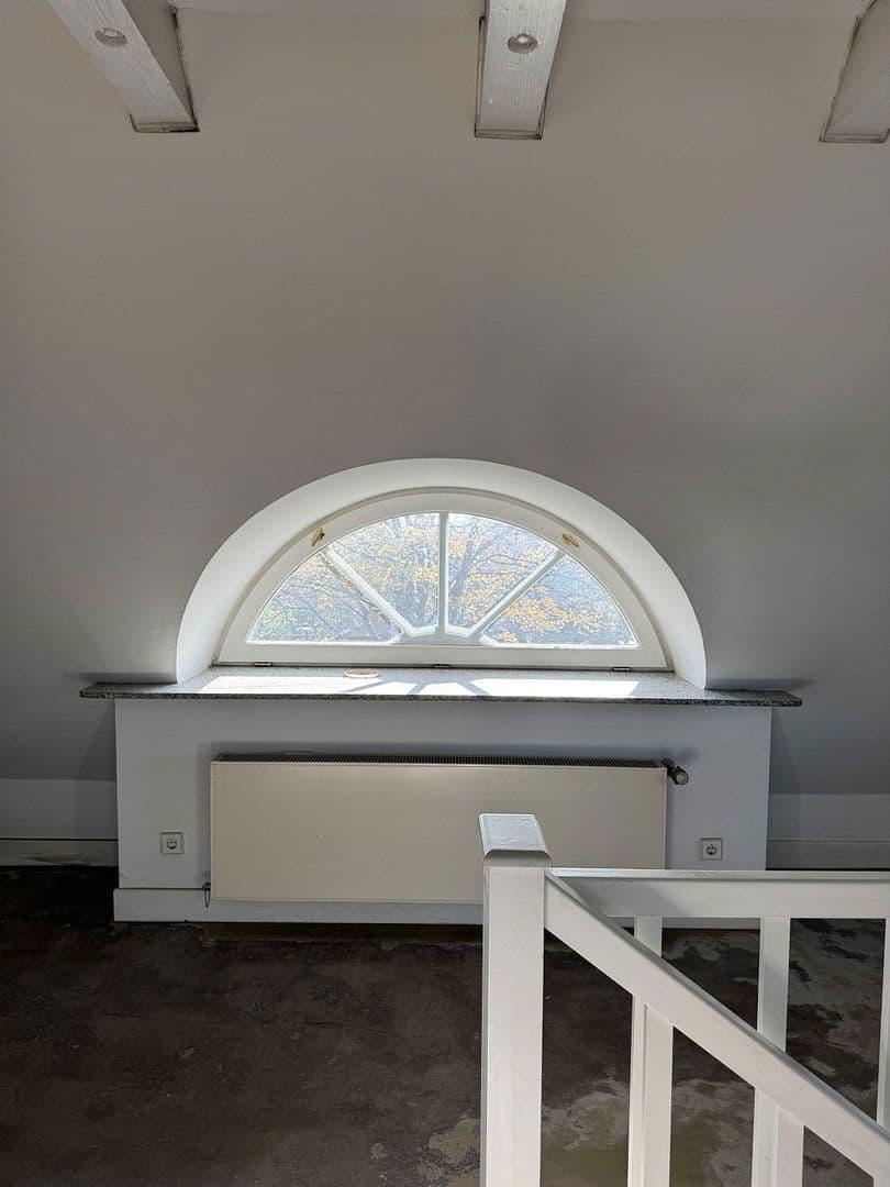 Pronájem bytu 2+1 49 m², Düsseldorf, Severní Porýní-Vestfálsko Pronájem bytu 2+1 49 m², Düsseldorf, Severní Porýní-Vestfálsko