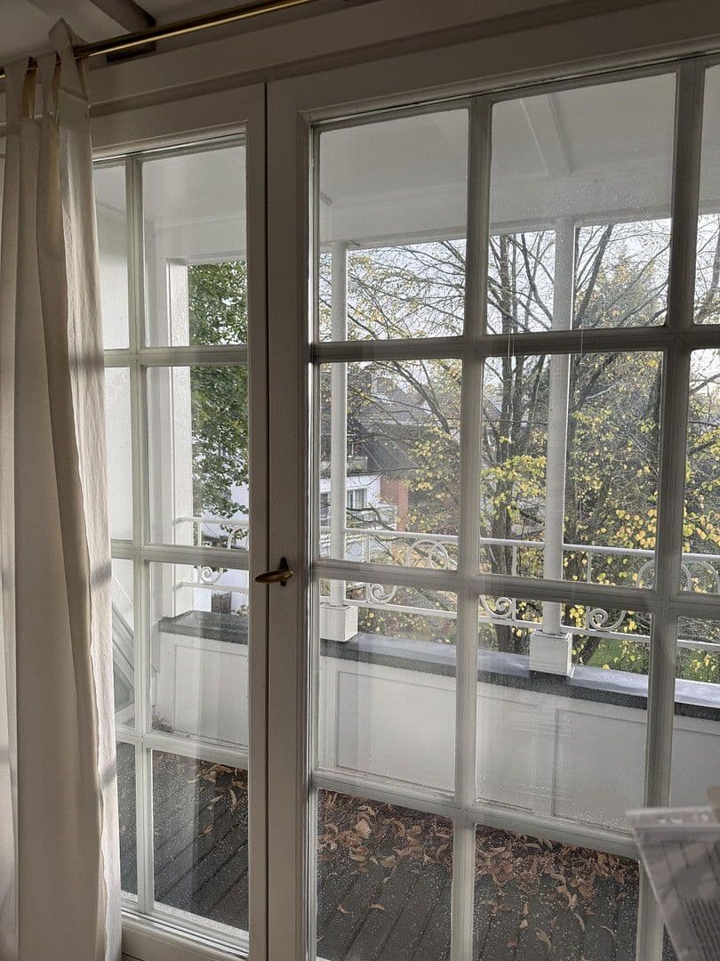 Pronájem bytu 2+1 49 m², Düsseldorf, Severní Porýní-Vestfálsko Pronájem bytu 2+1 49 m², Düsseldorf, Severní Porýní-Vestfálsko