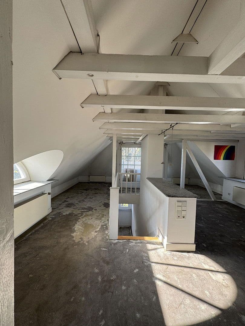 Pronájem bytu 2+1 49 m², Düsseldorf, Severní Porýní-Vestfálsko Pronájem bytu 2+1 49 m², Düsseldorf, Severní Porýní-Vestfálsko