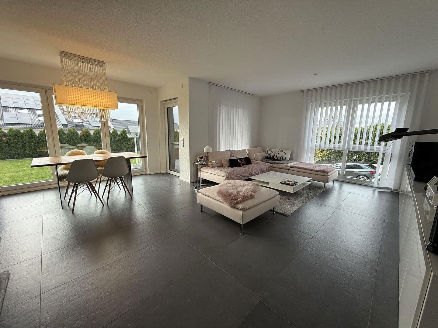 Prodej bytu 3+1 106 m², Niedernhausener Weg 12, Idstein, Hessen Prodej bytu 3+1 106 m², Niedernhausener Weg 12, Idstein, Hessen