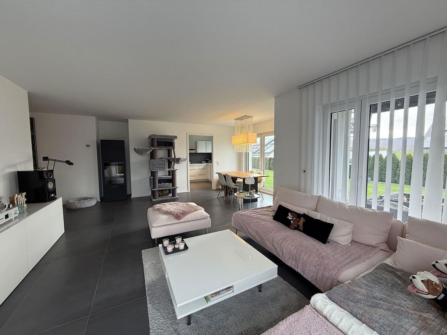 Prodej bytu 3+1 106 m², Niedernhausener Weg 12, Idstein, Hessen Prodej bytu 3+1 106 m², Niedernhausener Weg 12, Idstein, Hessen