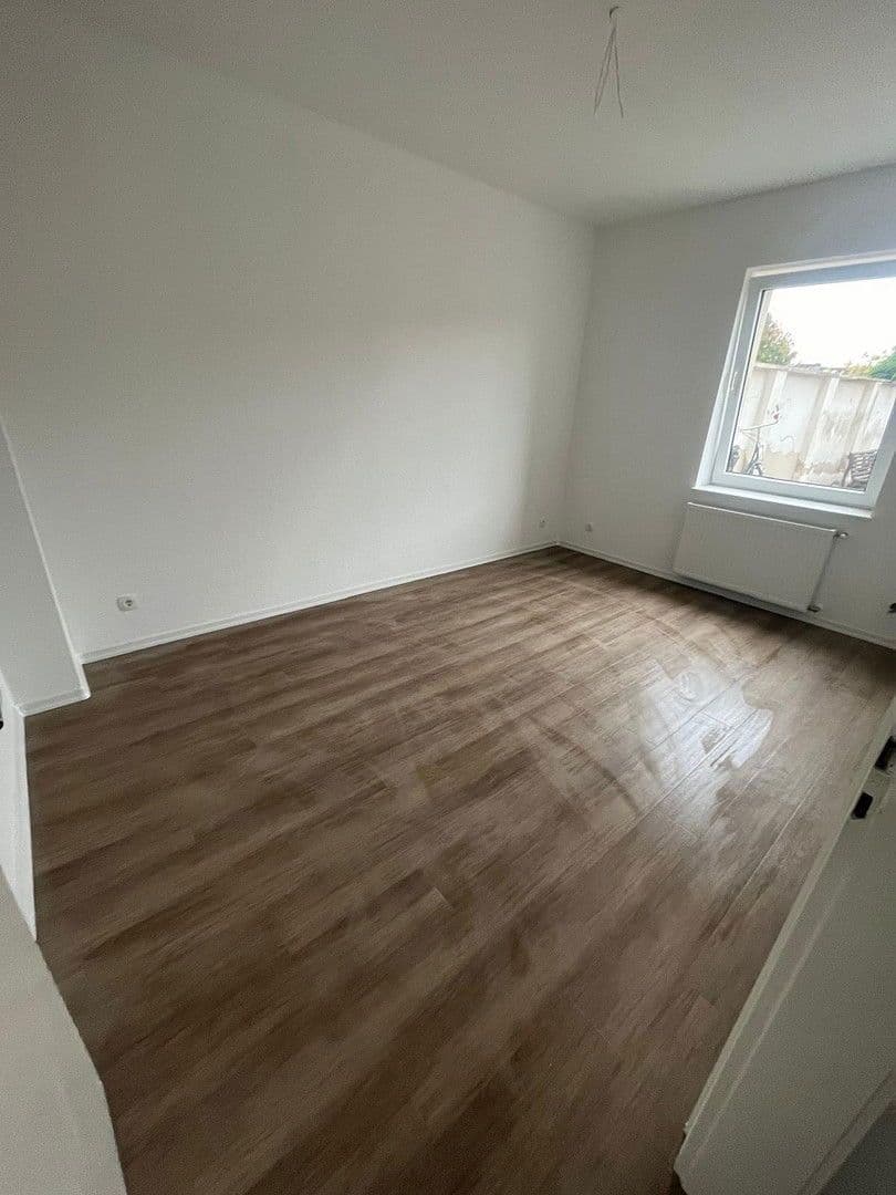 Pronájem bytu 2+1 71 m², Steckendorfer Str. 176, Krefeld, Severní Porýní-Vestfálsko Pronájem bytu 2+1 71 m², Steckendorfer Str. 176, Krefeld, Severní Porýní-Vestfálsko