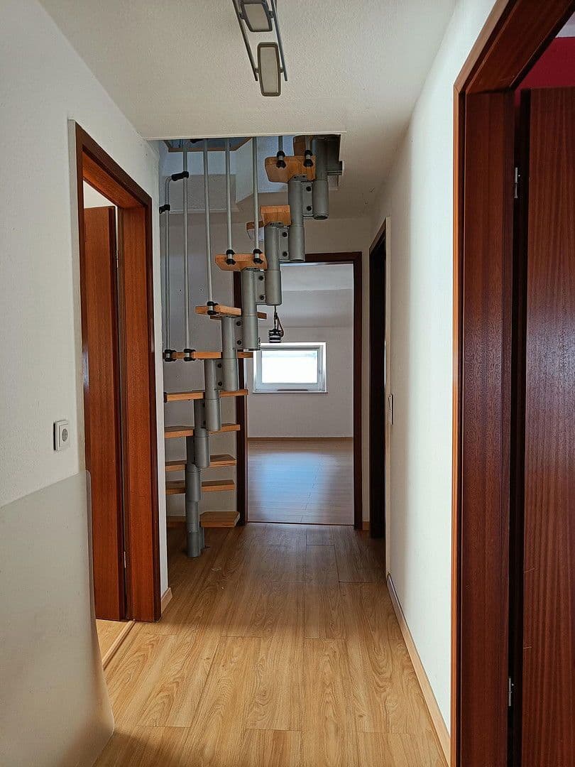 Pronájem bytu 3+1 85 m², Wilhelmstraße 37a, Lüdenscheid, Severní Porýní-Vestfálsko Pronájem bytu 3+1 85 m², Wilhelmstraße 37a, Lüdenscheid, Severní Porýní-Vestfálsko