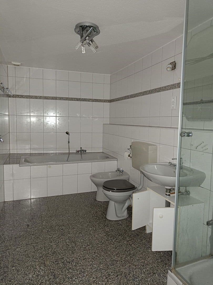 Pronájem bytu 3+1 85 m², Wilhelmstraße 37a, Lüdenscheid, Severní Porýní-Vestfálsko Pronájem bytu 3+1 85 m², Wilhelmstraße 37a, Lüdenscheid, Severní Porýní-Vestfálsko