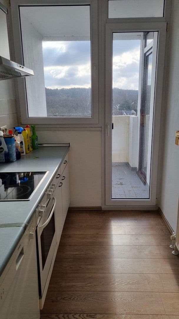 Prodej bytu 3+1 83 m², Bonn, Severní Porýní-Vestfálsko Prodej bytu 3+1 83 m², Bonn, Severní Porýní-Vestfálsko