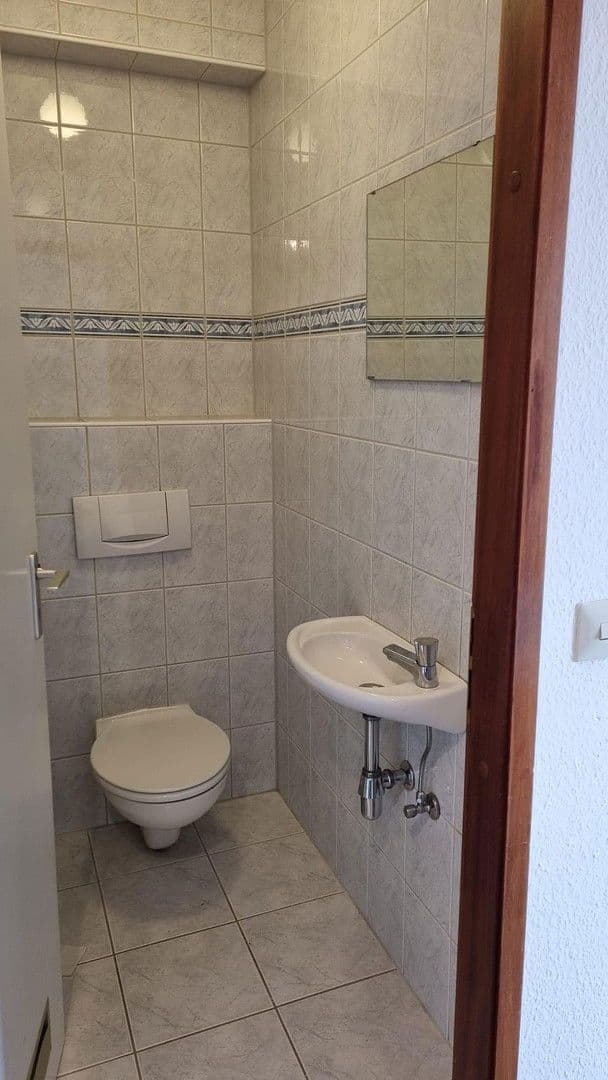 Prodej bytu 3+1 83 m², Bonn, Severní Porýní-Vestfálsko Prodej bytu 3+1 83 m², Bonn, Severní Porýní-Vestfálsko