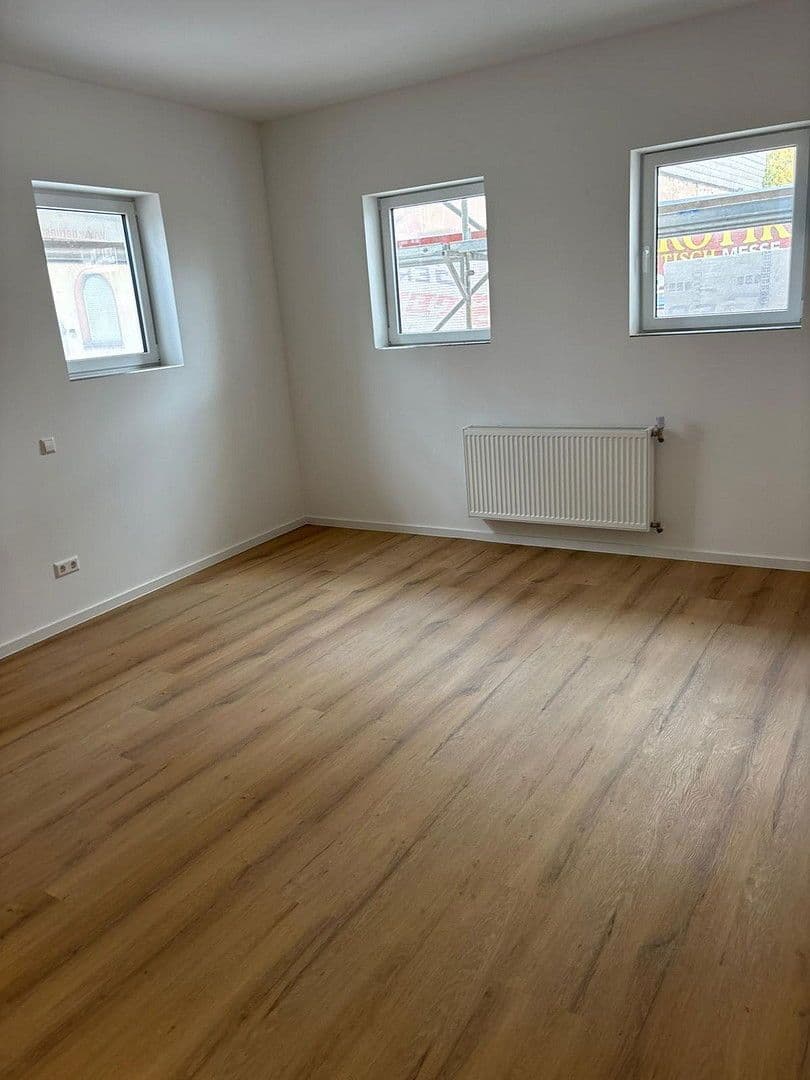 Pronájem bytu 2+1 75 m², Mühlstr. 45, Kaiserlautern, Porýní-Falc Pronájem bytu 2+1 75 m², Mühlstr. 45, Kaiserlautern, Porýní-Falc