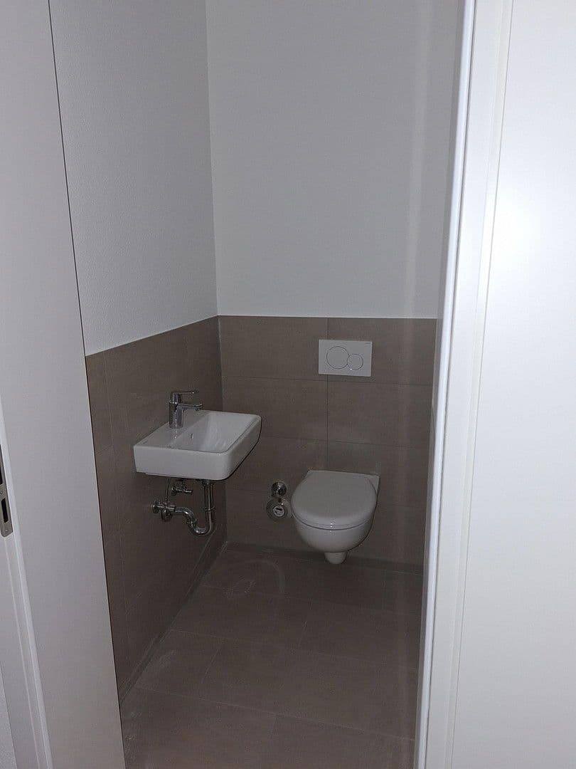 Pronájem bytu 3+1 94 m², Hauptstraße 128, Leidersbach, Bavorsko Pronájem bytu 3+1 94 m², Hauptstraße 128, Leidersbach, Bavorsko