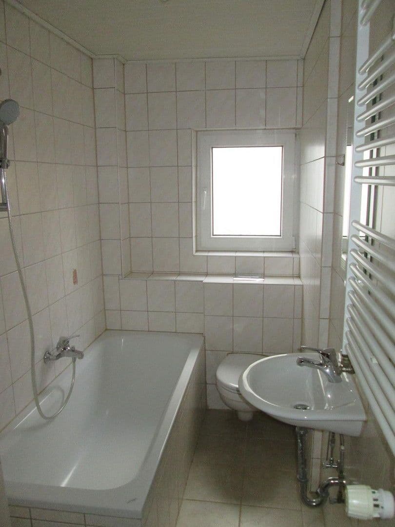 Prodej domu 155 m², pozemek 377 m², Sinsheim, Bádensko-Württembersko Prodej domu 155 m², pozemek 377 m², Sinsheim, Bádensko-Württembersko